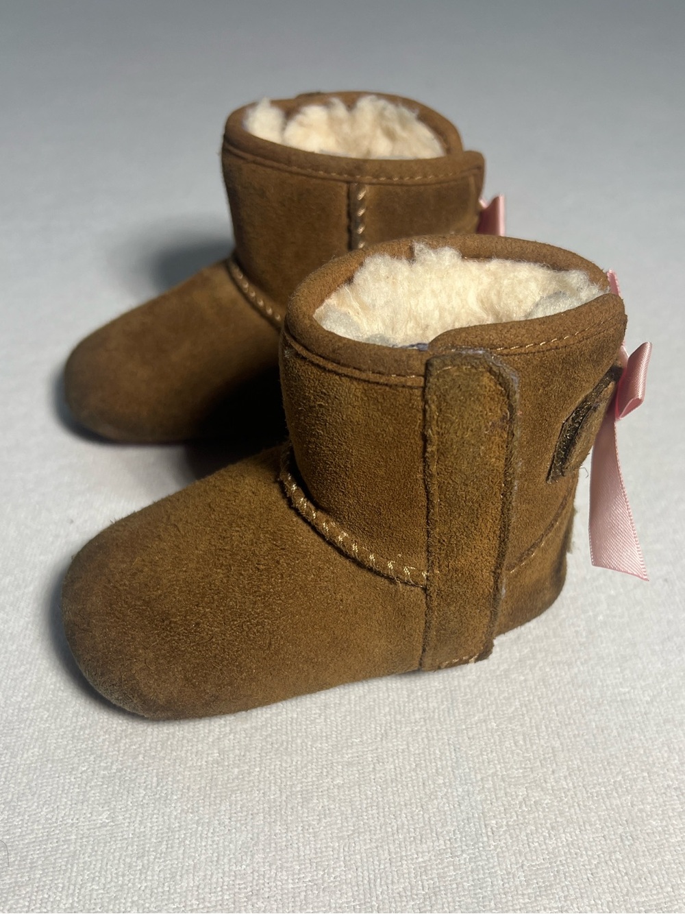 UGG Baby Jesse Bow II Chestnut Suede Booties Size 2/3 (6-12 Months)